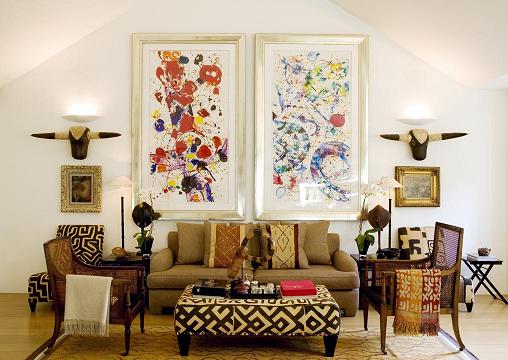 Trends in Throw Pillows: International Textiles and Tapestries
